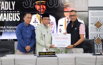 Bantuan untuk korban terdampak bencana hidrometeorologi di Padang. (dok. istimewa)