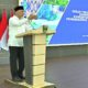 Gubernur Mahyeldi beri sambutan saat serah terima lahan pembangunan flyover sitinjau lauik. (dok. adpsb)
