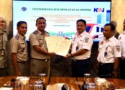 Upaya Selamatkan Aset Negara, KAI Divre II Sumbar Terima e-Sertifikat dari BPN Sijunjung