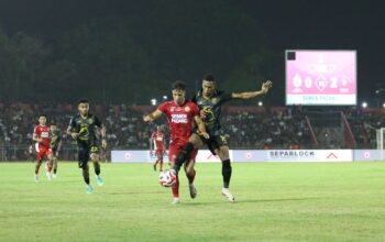 Laga Semen Padang FC kontra Malut United. (dok. istimewa)