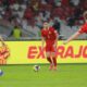 Pemain Timnas Indonesia Kevin Diks saat berupaya mengumpan bola pada Ole Romeny. (dok. istimewa)