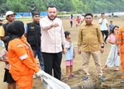 Jelang Lebaran, Pemko Padang Percantik Pantai Air Manis