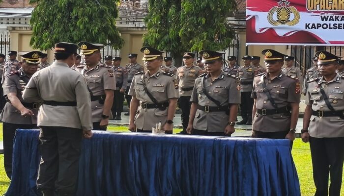 Kapolres Pasbar Pimpin Sertijab Sejumlah Pejabat, Tekankan Pelayanan Humanis ke Masyarakat