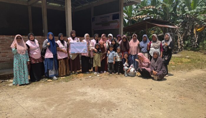 YBM PLN UP3 Payakumbuh Salurkan Bantuan Rp32 Juta untuk TPQ Istiqlal