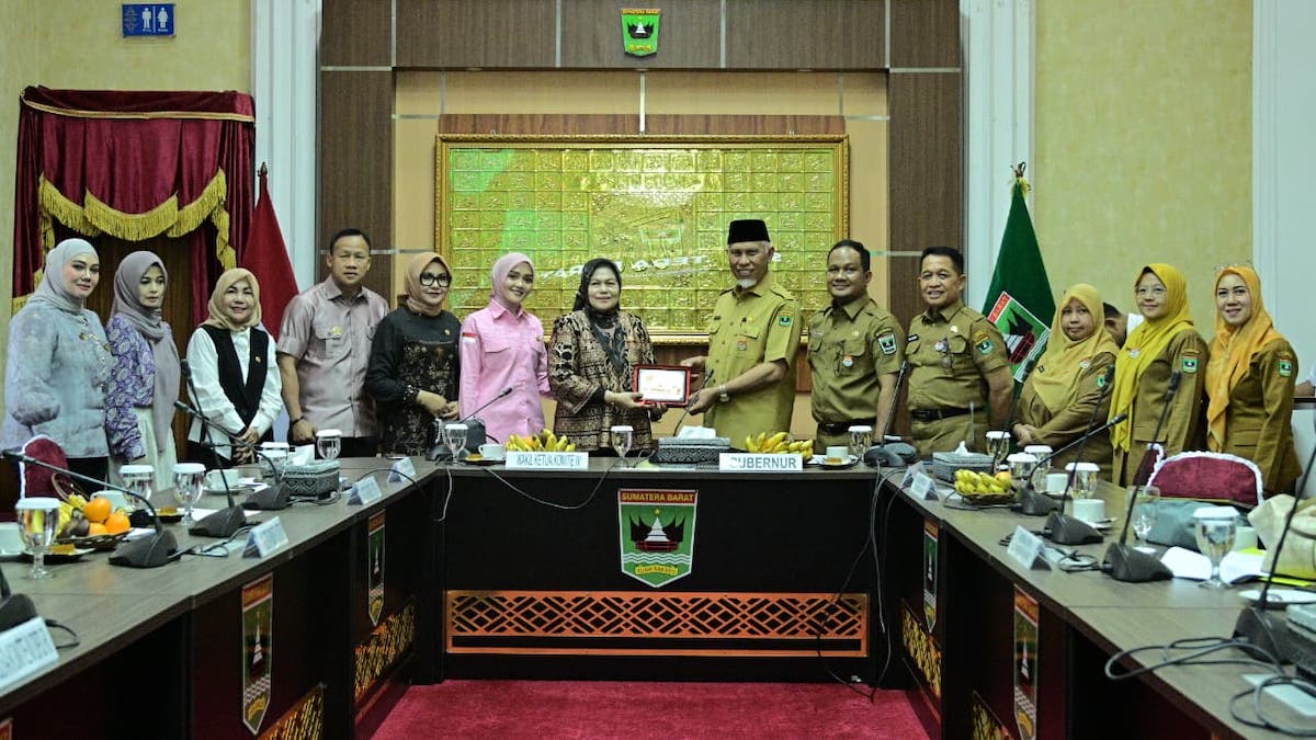 Gubernur Mahyeldi bersama Komisi IV DPD RI. (dok. istimewa)