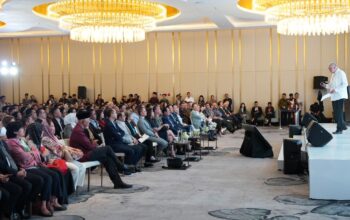 Gubernur Mahyeldi hadir di Supermentor Forum. (dok. adpsb)