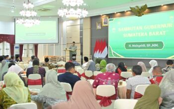 Gubernur Mahyeldi hadiri halalbihalal IKA Unand. (dok. istimewa)