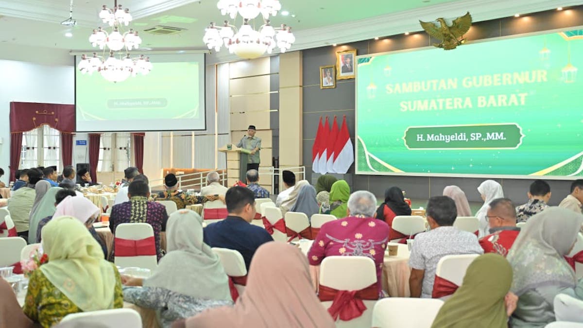 Gubernur Mahyeldi hadiri halalbihalal IKA Unand. (dok. istimewa)