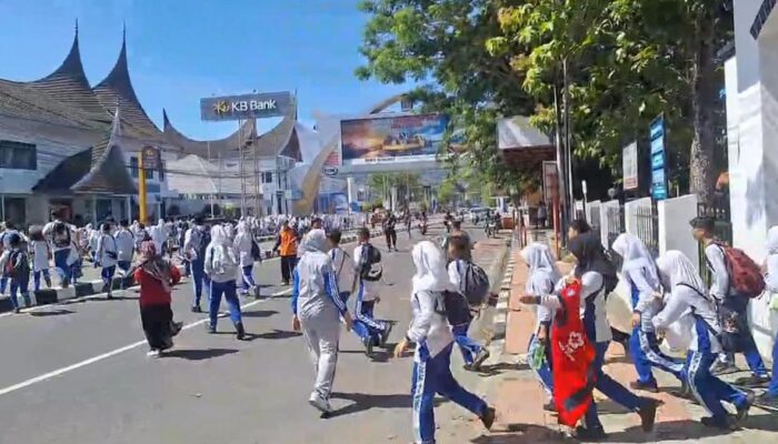 Padang Gelar Simulasi Gempa dan Tsunami, Perkuat Kesiapsiagaan di HKB 2026