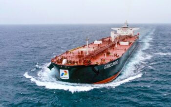 Kapak milik Pertamina Gamsunoro sudah melintasi Selat Hormuz. (dok. Bakom RI)