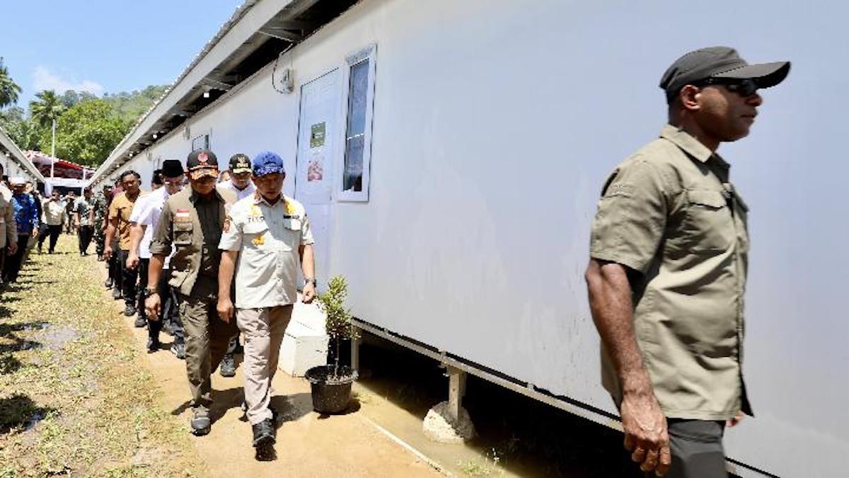 Ketua Satgas PRR Tito Karnavian meresmikan 200 unit hunian sementara (huntara) di Simarpinggan, Tapanuli Selatan, Kamis (5/2/2026). (Dok. Kemendagri)