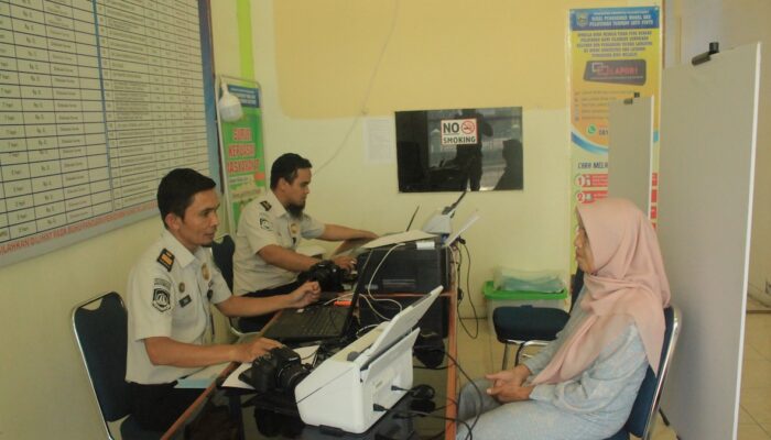 DPMPTSP Pasbar Gandeng Imigrasi Agam Buka Layanan Pembuatan Paspor