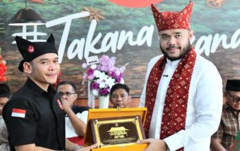 Resmikan Takana Nasi Padang Resto, Wako Fadly Amran: Bukti Investasi Bertumbuh