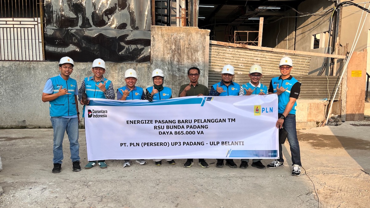 PLN UP3 Padang ekspansi jaringan listrik di rumah sakit. (dok. istimewa)