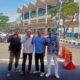 Ofisial tim ORADO Sumbar, Oktavirman Ramli bersama tiga atlet yang bakal bertanding di Kejurnas saat Bandara Soekarno Hatta. (Dok. istimewa)