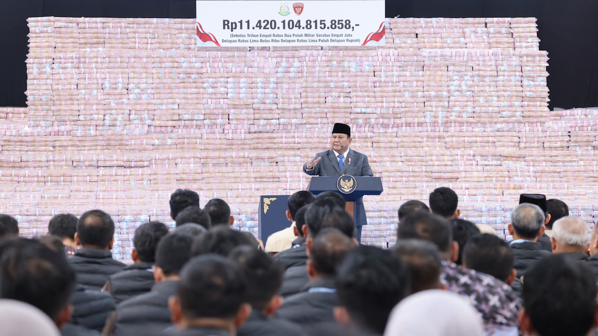Presiden Prabowo memberi sambutan saat ekspose uang hasil sitaan Satgas PKH. (dok. istimewa)
