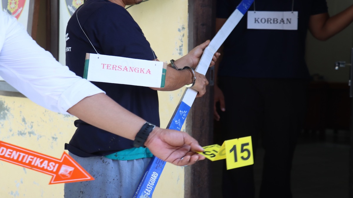 Rekonstruksi kasus pembunuhan ASN di Pasbar. (dok. istimewa)