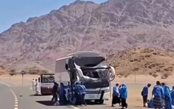 Tabrakan bus jemaah haji Indonesia di Makkah. (dok. istimewa)