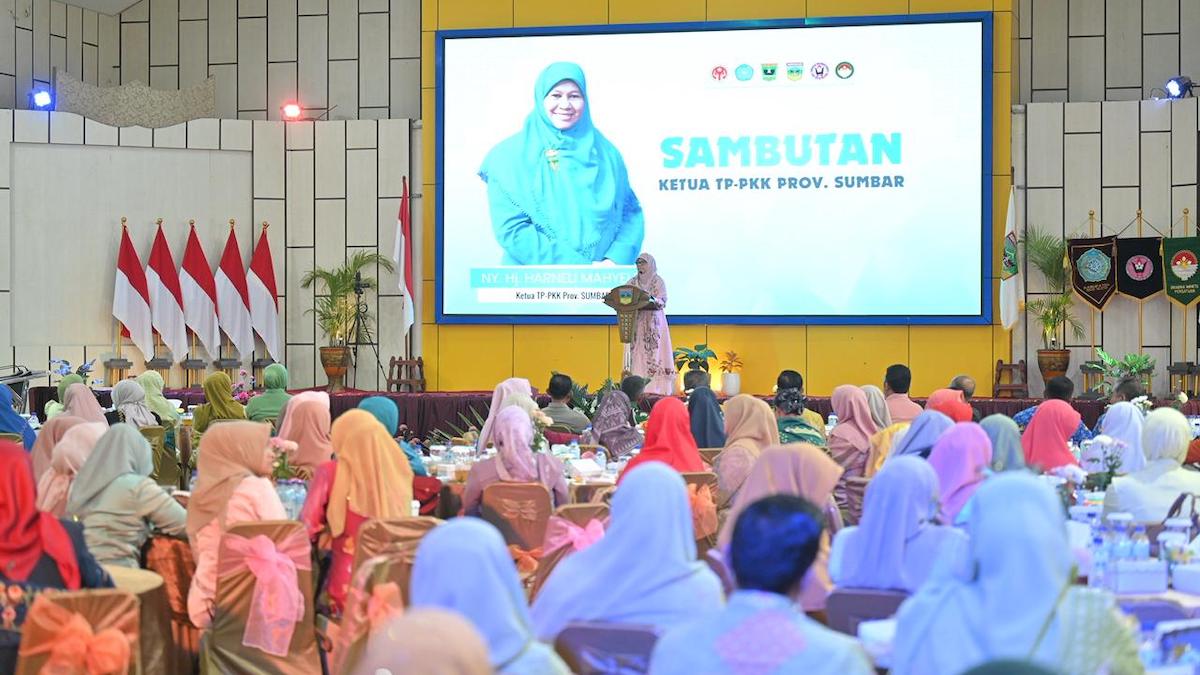 Sambutan Harneli Mahyeldi dalam acara ISKADA Sumbar. (dok. adpsb)