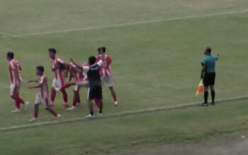 Selebrasi pemain PSP usai melesatkan gol ketiga di laga Final Liga 4 Sumbar 2026. (dok. istimewa)