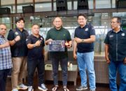 All Out Bantu Penanganan Bencana, Andre Rosiade Terima Medal of Honor dari Jaringan Pemred Sumbar