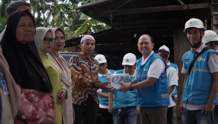 Terang Menyapa Nagari, PLN Percepat Elektrifikasi Hingga Pelosok Kabupaten Agam