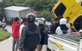 Tabrakan Beruntun di Sitinjau Lauik, Empat Kendaraan Rusak dan Lalu Lintas Sempat Lumpuh