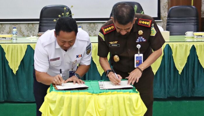 Perkuat Bantuan Hukum, KAI Divre II Sumbar Jalin Kerjasama dengan Kejaksaan Negeri Padang