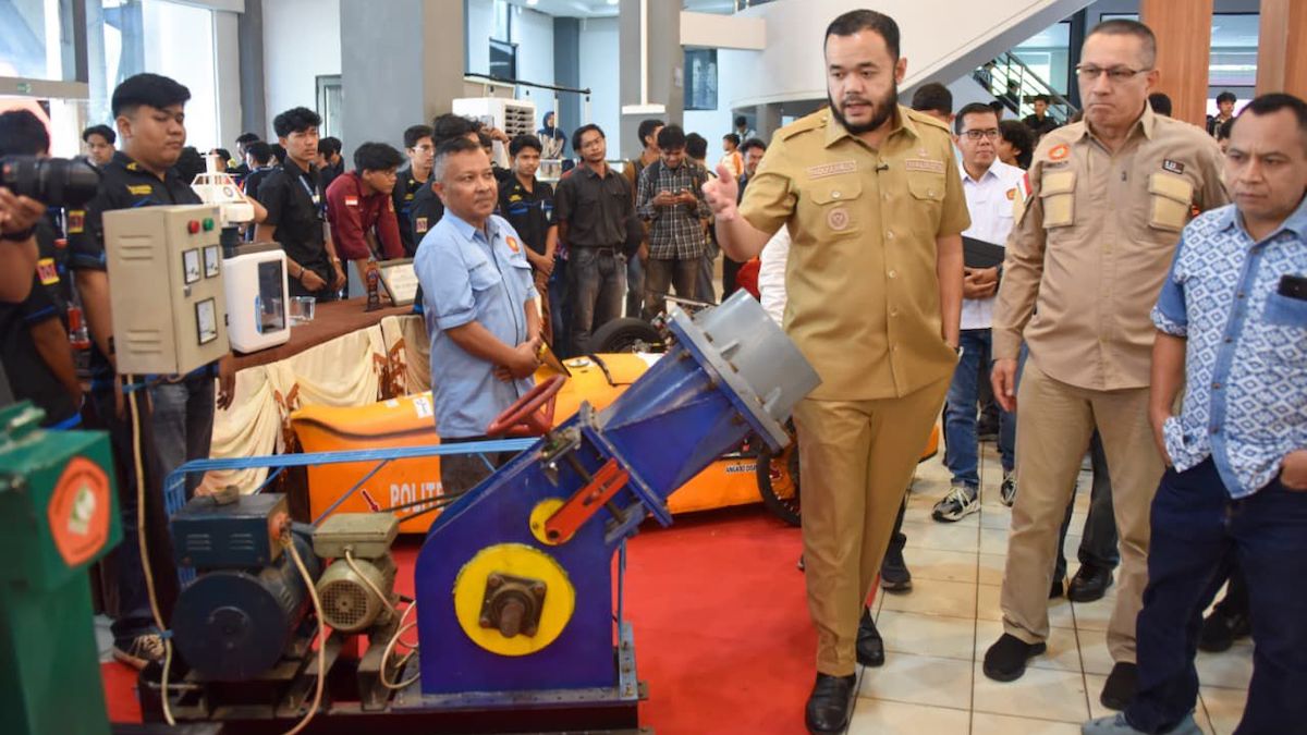 Wako Fadly Amran membuka PNP Youth Innovators Fest 2026 di Gedung Youth Center. (dok. istimewa)