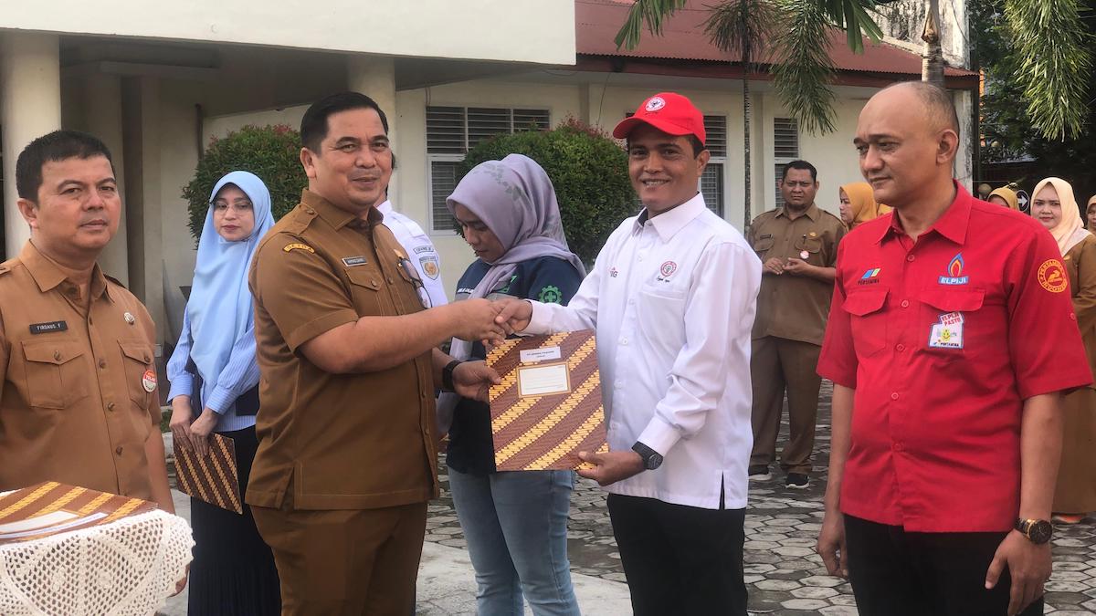 PT. Semen Padang dapat penghargaan pencegahan HIV AIDS di lingkungan kerja. (dok. istimewa)