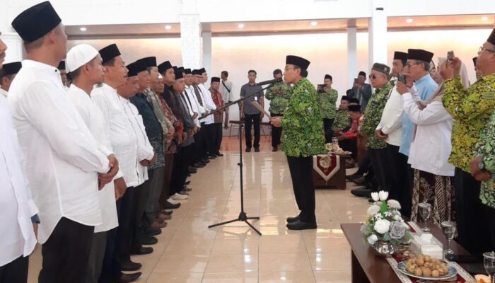 Wawako Maigus Nasir Lantik Anggota Ranting DMI se-Kota Padang