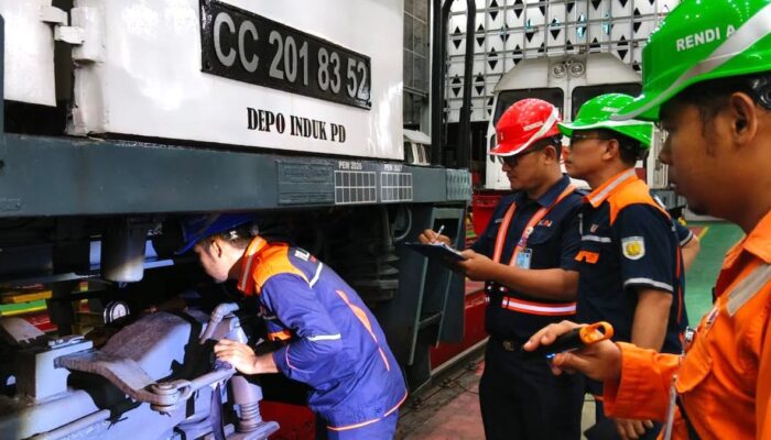 KAI Divre II Sumbar Pastikan Keandalan Sarana Perkeretaapian Melalui Perawatan Berkala