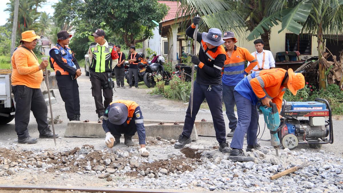 Penataan perlintasan kereta api sebidang di Pariaman. (dok. istimewa)