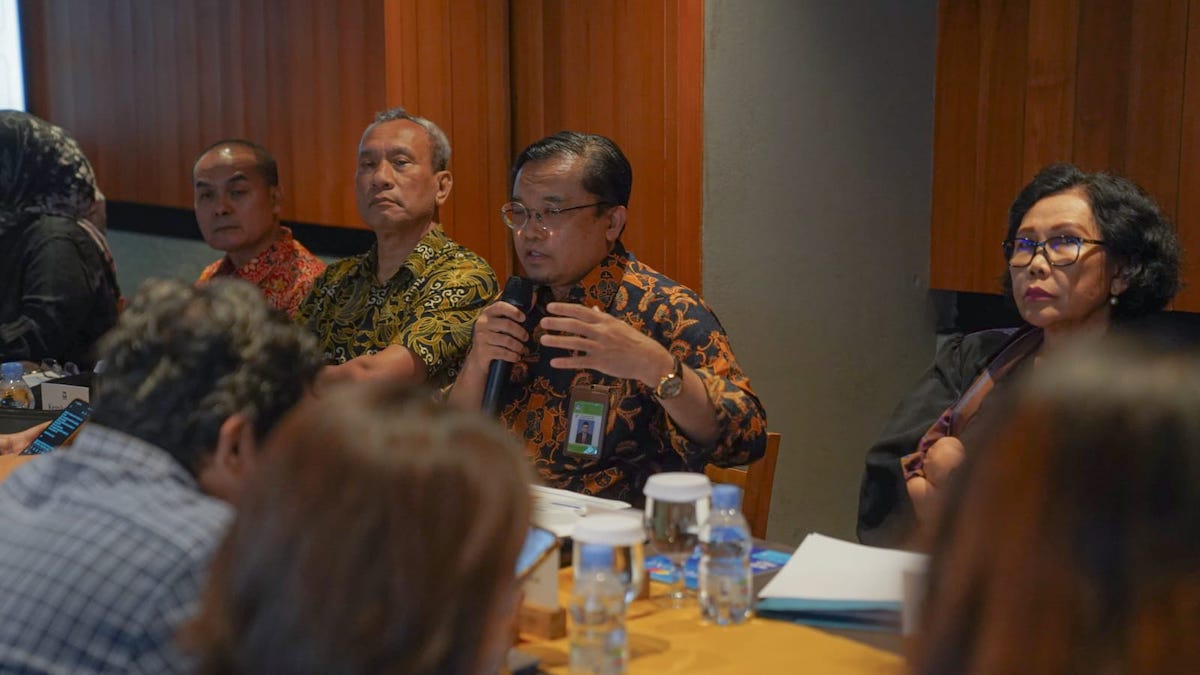 Direktur Jenderal PAUD, Pendidikan Dasar, dan Pendidikan Nonformal dan Informal Kemendikdasmen, Gogot Suharwoto, menegaskan revitalisasi tidak hanya pembangunan fisik, tetapi pendekatan menyeluruh yang melibatkan masyarakat. (Foto: Istimewa/Kemkomdigi)