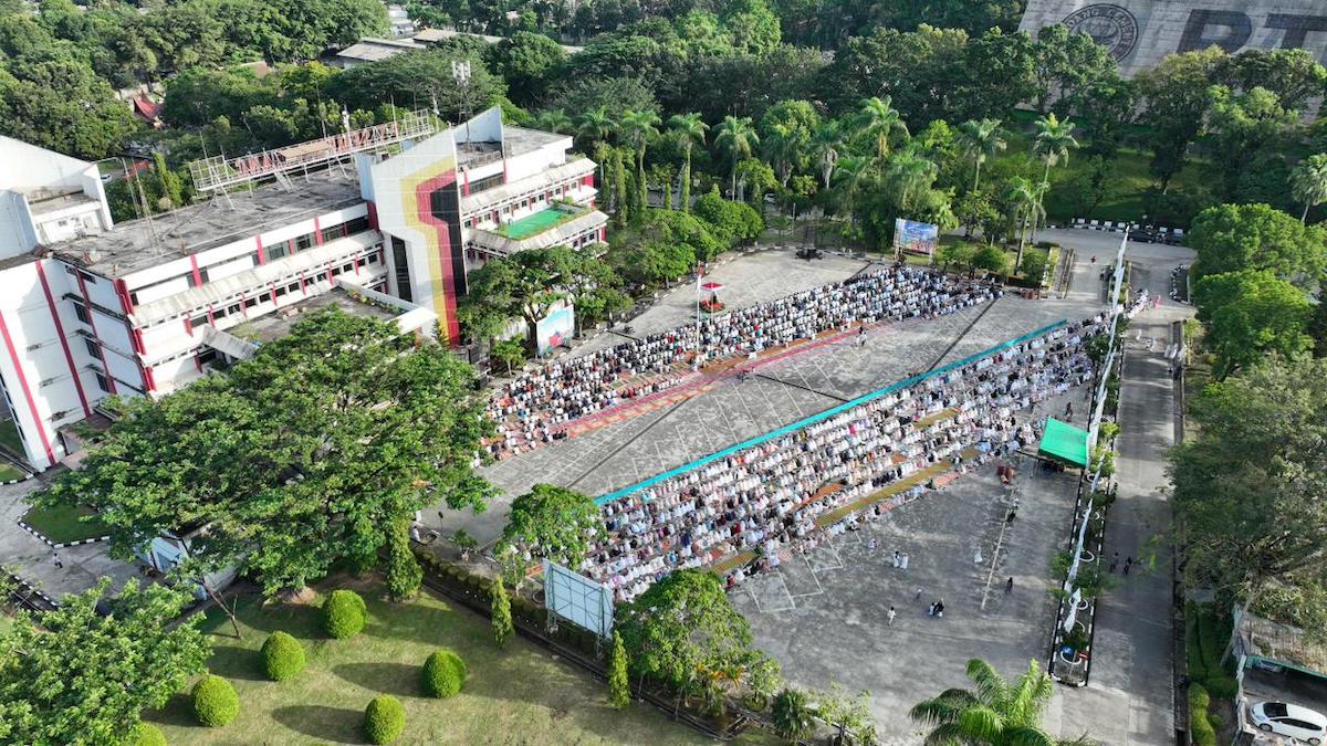 Salat Iduladha 1447 H di Plaza Semen Padang. (dok. istimewa)