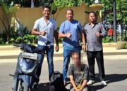 Tim Klewang amankan residivis curanmor saat beraksi. (dok. Antara/Polresta Padang)