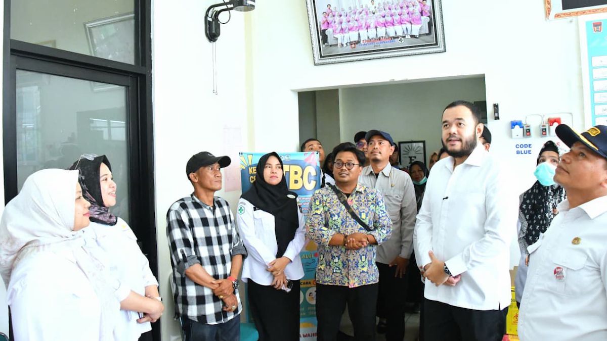 Wali Kota Padang Fadly Amran pantau rehab-rekon Puskesmas Ulakkarang. (dok. istimewa)