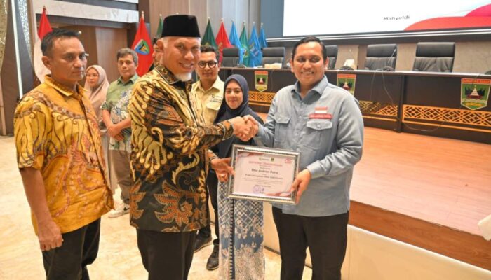 Sumbar Masuk Empat Besar Nasional Pembentukan Koperasi Merah Putih, Mahyeldi Apresiasi Kinerja Tim Pendampingan