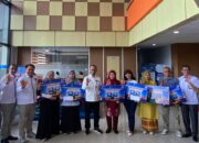 Manajemen Bank Nagari bersama dengan pemenang undian. (dok. istimewa)
