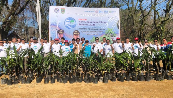 PT Semen Padang Ambil Bagian dalam Gerakan Penanaman 1.000 Pohon pada Hari Lingkungan Hidup Sedunia