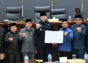Perkuat Ketahanan Sosial, Pemko Padang Resmikan Perda Penguatan Lembaga Adat