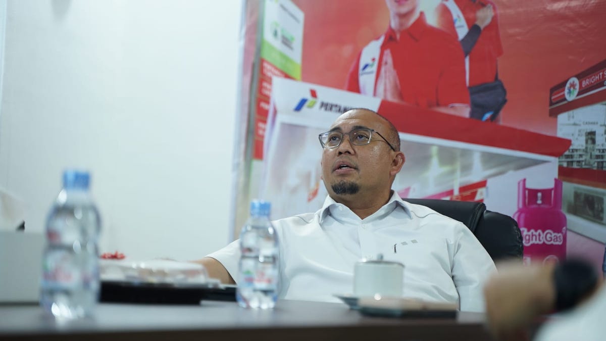 Presiden klub Semen Padang FC Andre Rosiade. (dok. Radarsumbar.com)