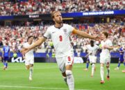 Selebrasi Harry Kane usai mencetak gol ke gawang Kroasia. (dok. istimewa)