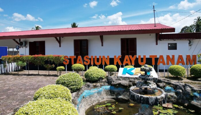 Dari Stasiun Bersejarah Menuju Simpul Mobilitas Modern, Pertumbuhan Pelanggan KA Lembah Anai Capai 87 Persen