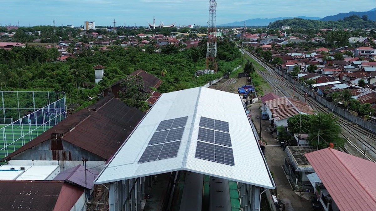 Transportasi berbasis rel di Stasiun Padang. (dok. istimewa)