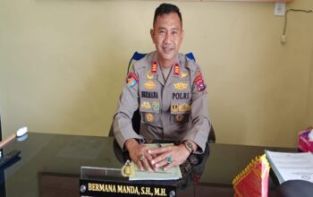 Sambut HUT Bhayangkara ke-80, Polsek Pasaman Gelar Nobar Piala Dunia Bersama Warga