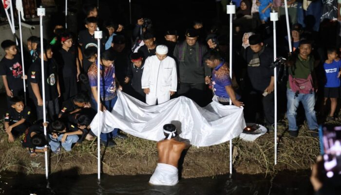 Pesona Hoyak Tabuik Piaman 2026 Dimulai, Prosesi Maambiak Tanah Digelar di Dua Lokasi