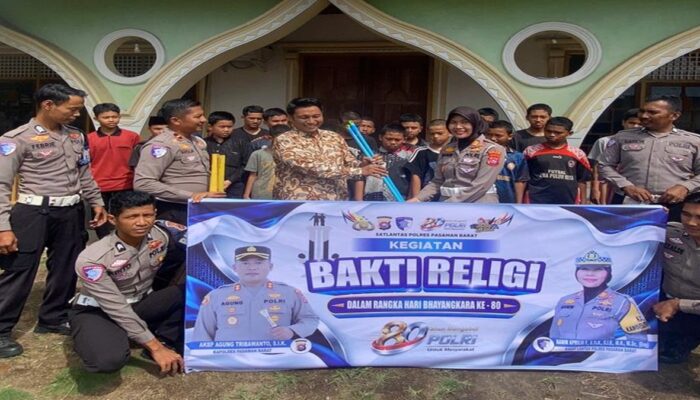 Sambut Hari Bhayangkara ke-80, Satlantas Polres Pasbar Gelar Bakti Religi di Masjid Agung