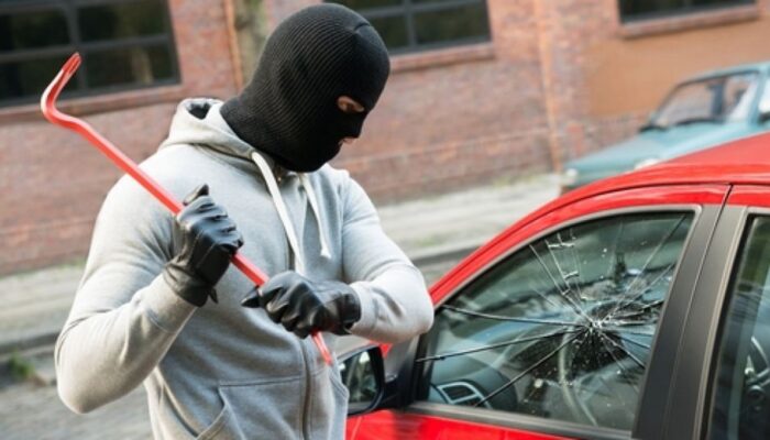 Aksi Pecah Kaca Mobil Terjadi di Padang, Pelaku Gondol Uang Jutaan