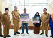 57 Orang Terima Modal Usaha Korban Bencana Hidrometeorologi